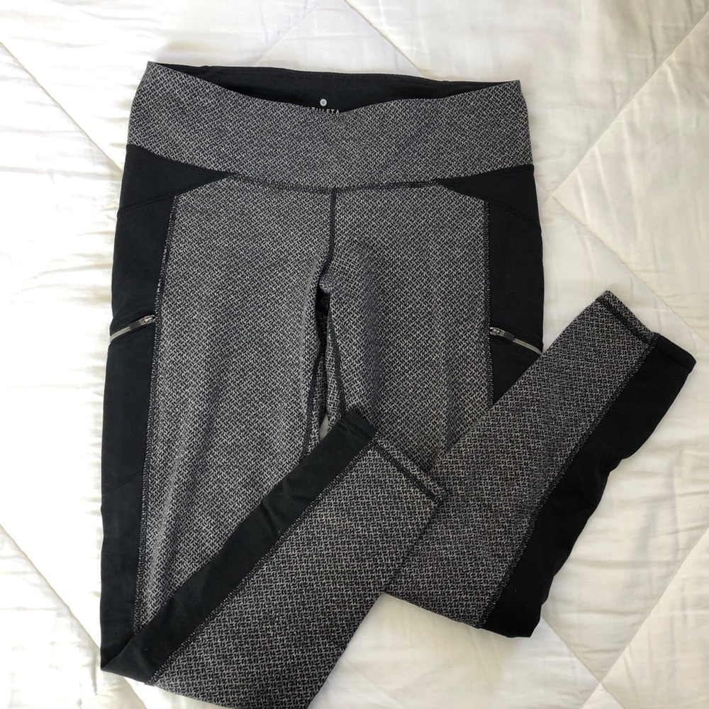 Athleta leggings- like brand new!